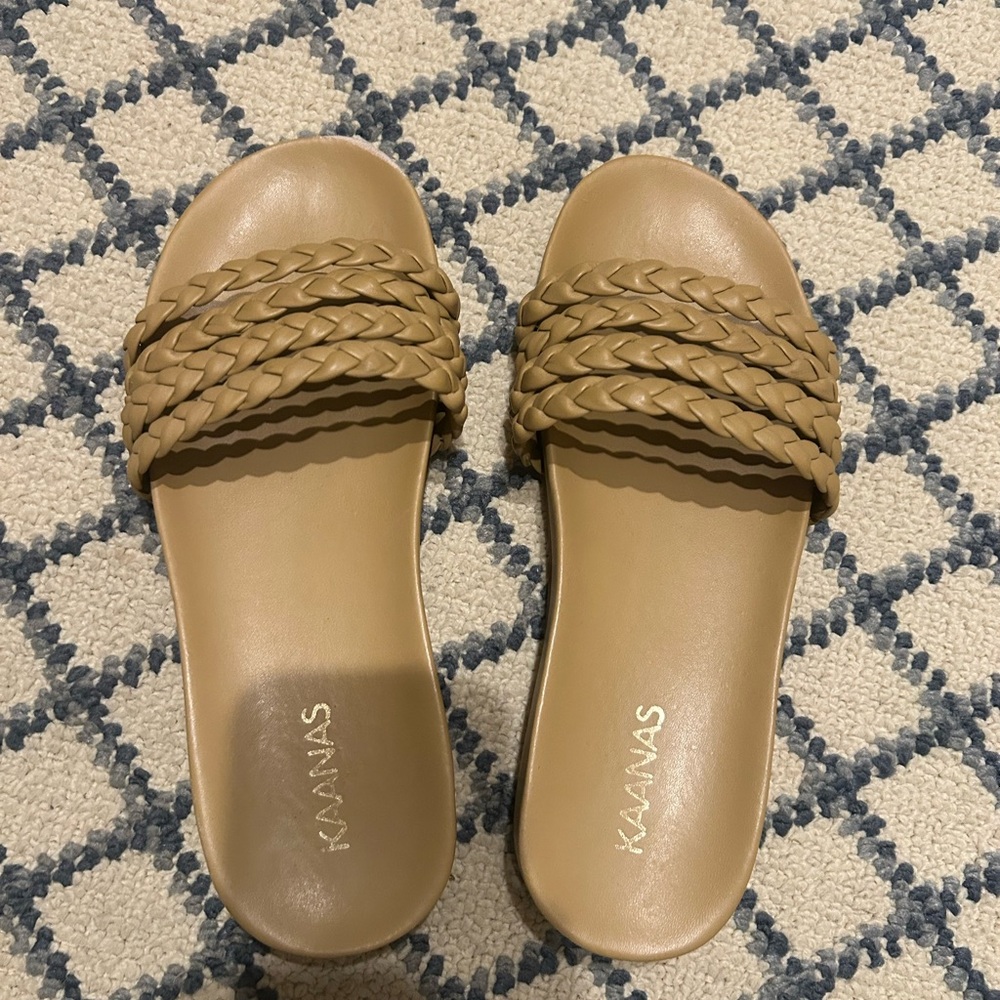 Kaanas leather braided sandal